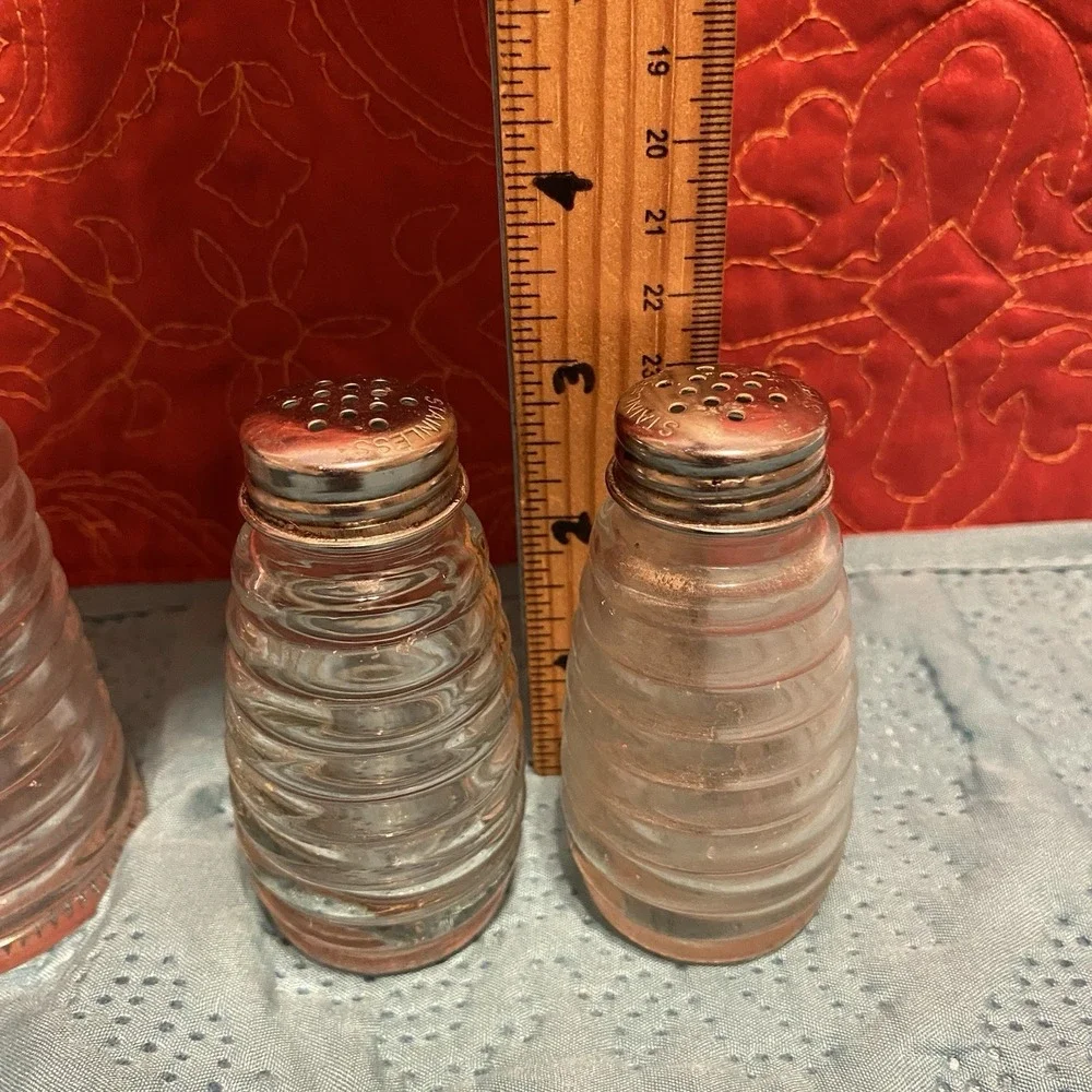 2 Sets VTG‎ Beehive Clear Glass S/S Tops Diner Salt & Pepper Shakers 4